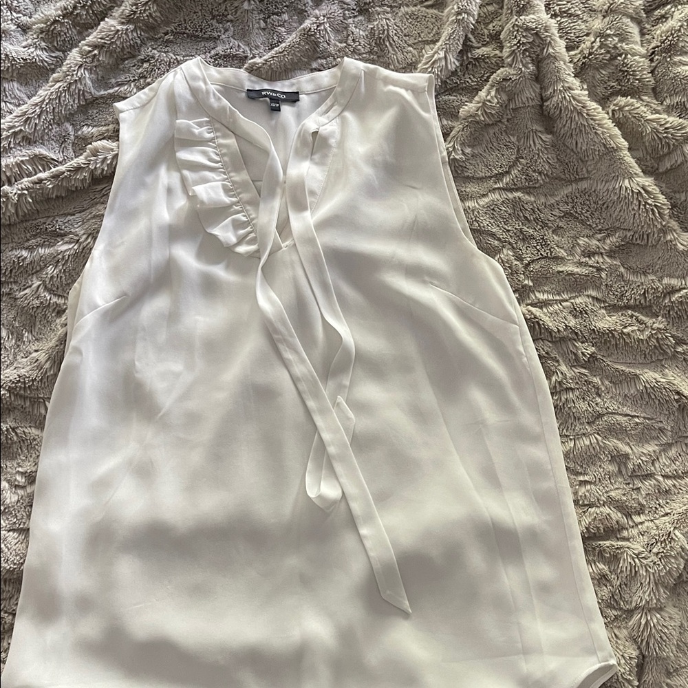 RW&CO. White Ruffle Tie Blouse
